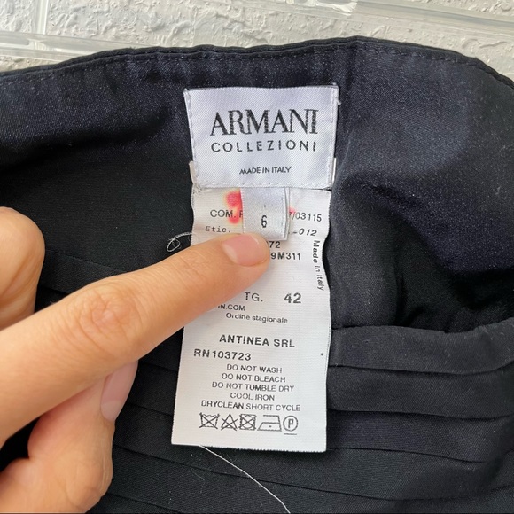 Vintage Armani women’s accordion hem circle skirt, 6, black - Picture 3 of 6